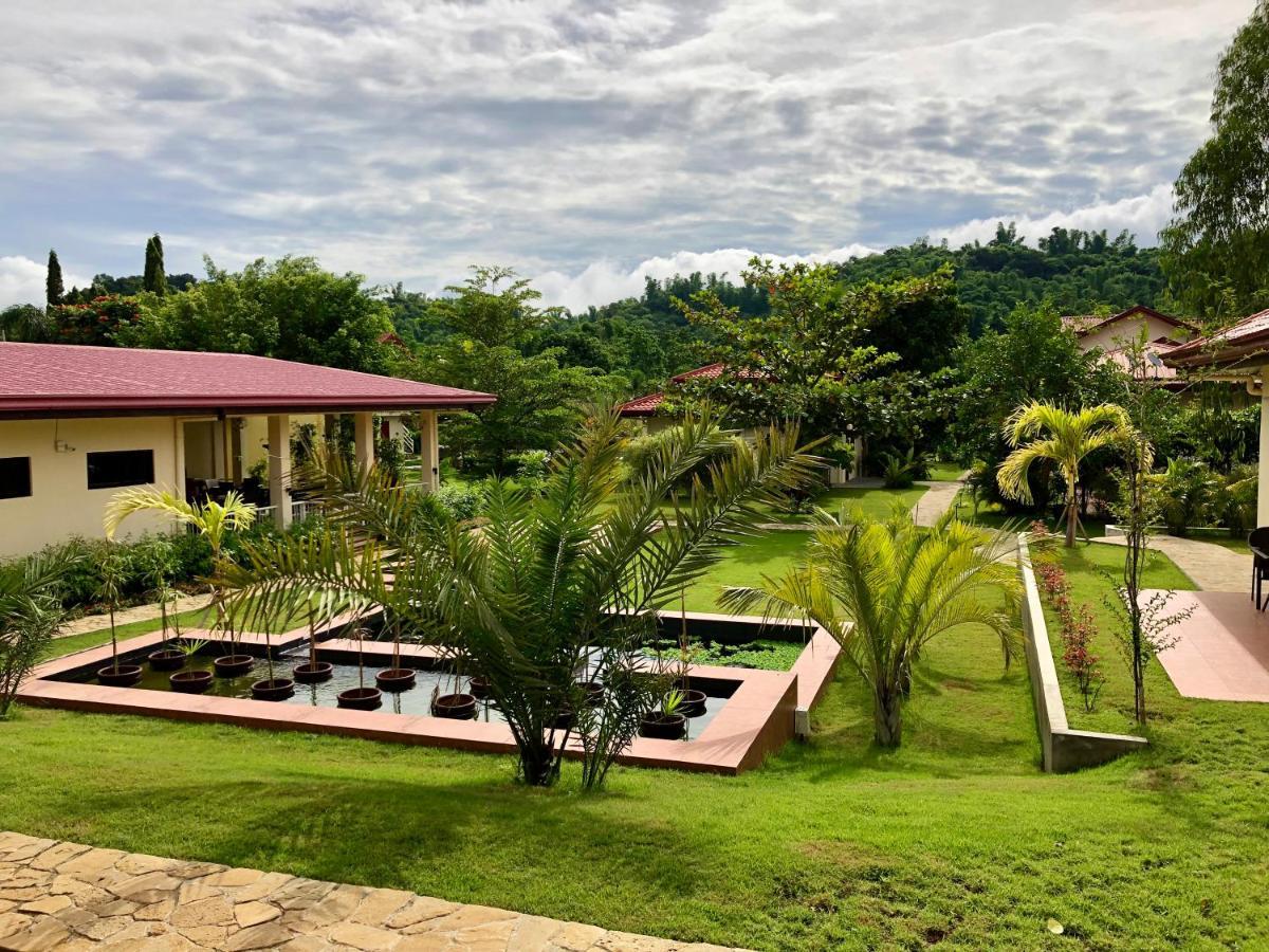 Strutz Art Garden Resort Bangued Esterno foto