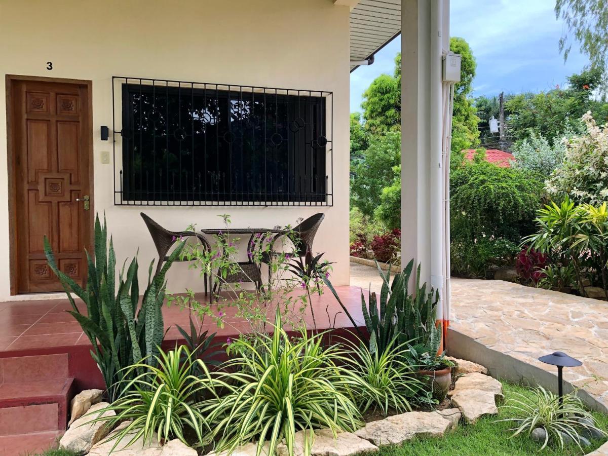 Strutz Art Garden Resort Bangued Esterno foto